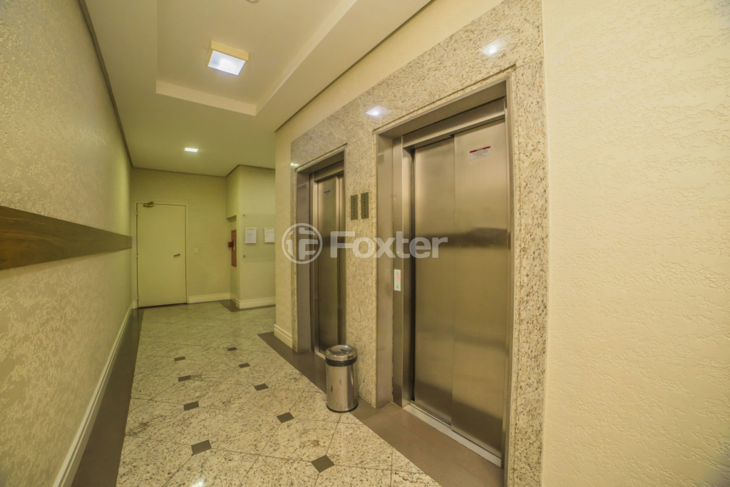 Apartamento à venda com 2 quartos, 77m² - Foto 25