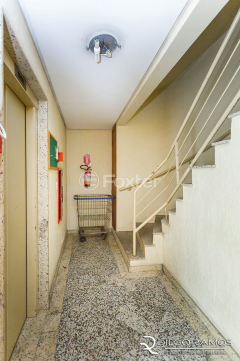 Apartamento à venda com 2 quartos, 80m² - Foto 21