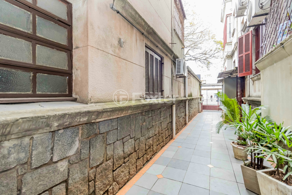 Apartamento à venda com 2 quartos, 68m² - Foto 33