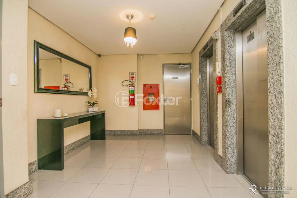 Apartamento à venda com 3 quartos, 131m² - Foto 28