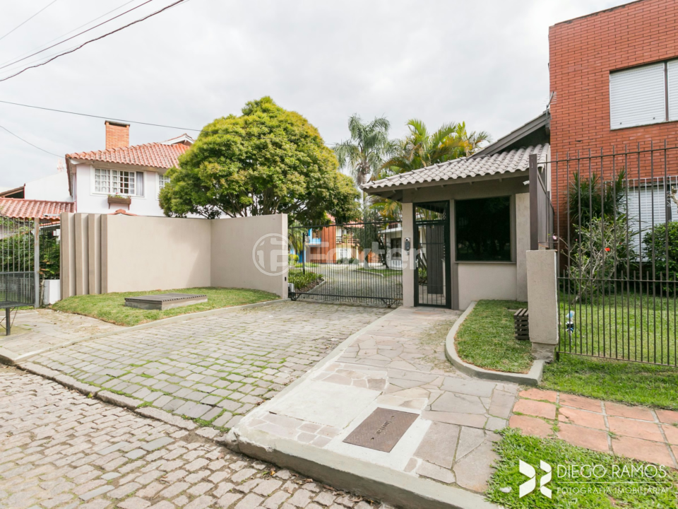 Casa de Condomínio à venda com 5 quartos, 216m² - Foto 44