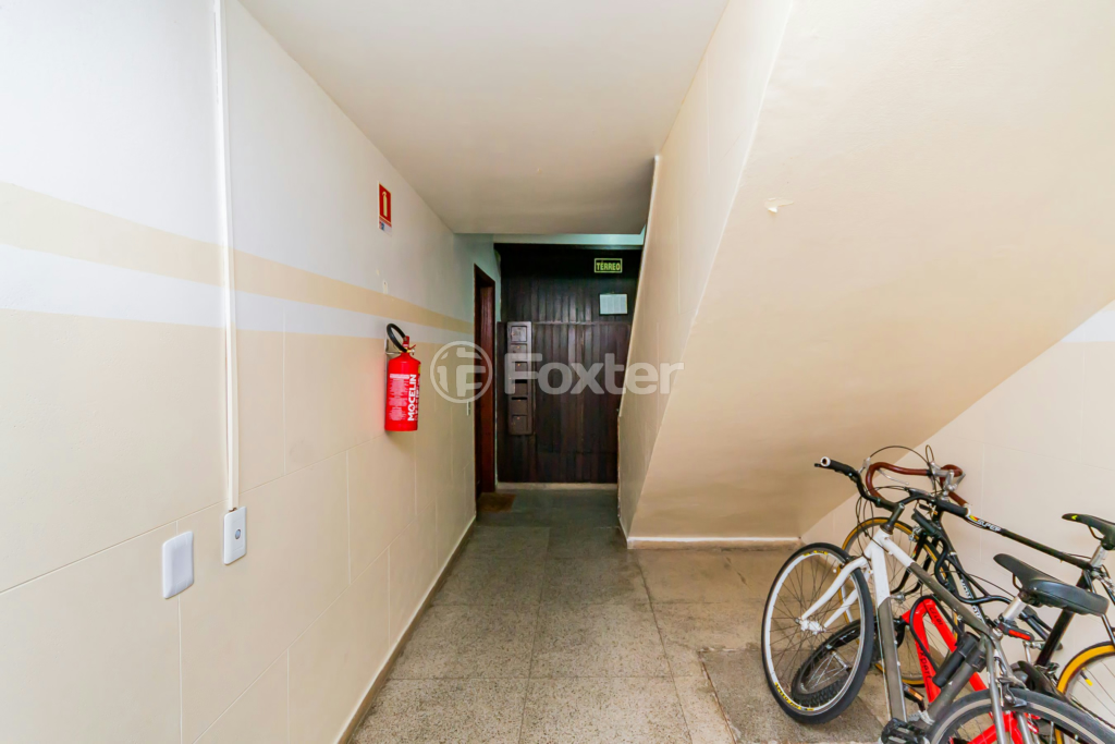 Apartamento à venda com 2 quartos, 60m² - Foto 27