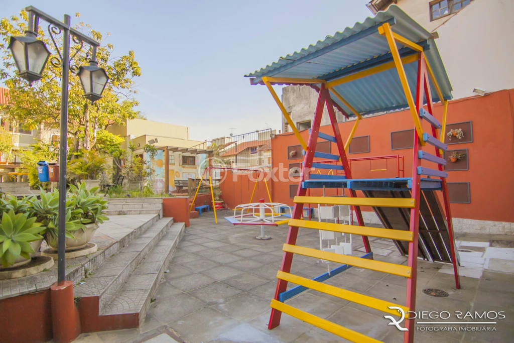 Casa de Condomínio à venda com 4 quartos, 179m² - Foto 75