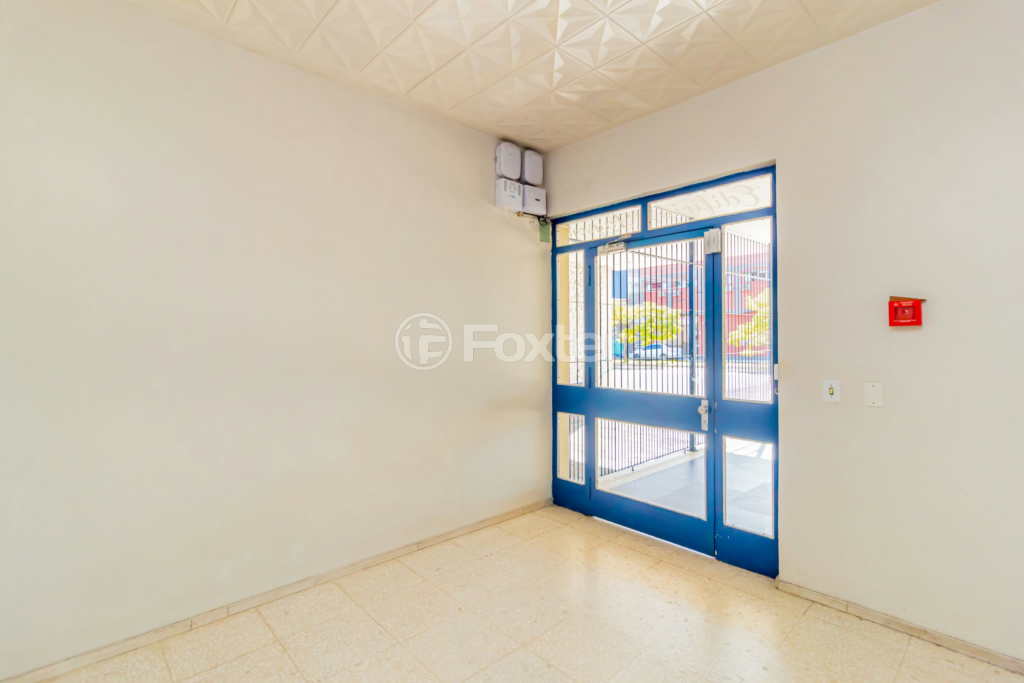 Apartamento à venda com 2 quartos, 62m² - Foto 11