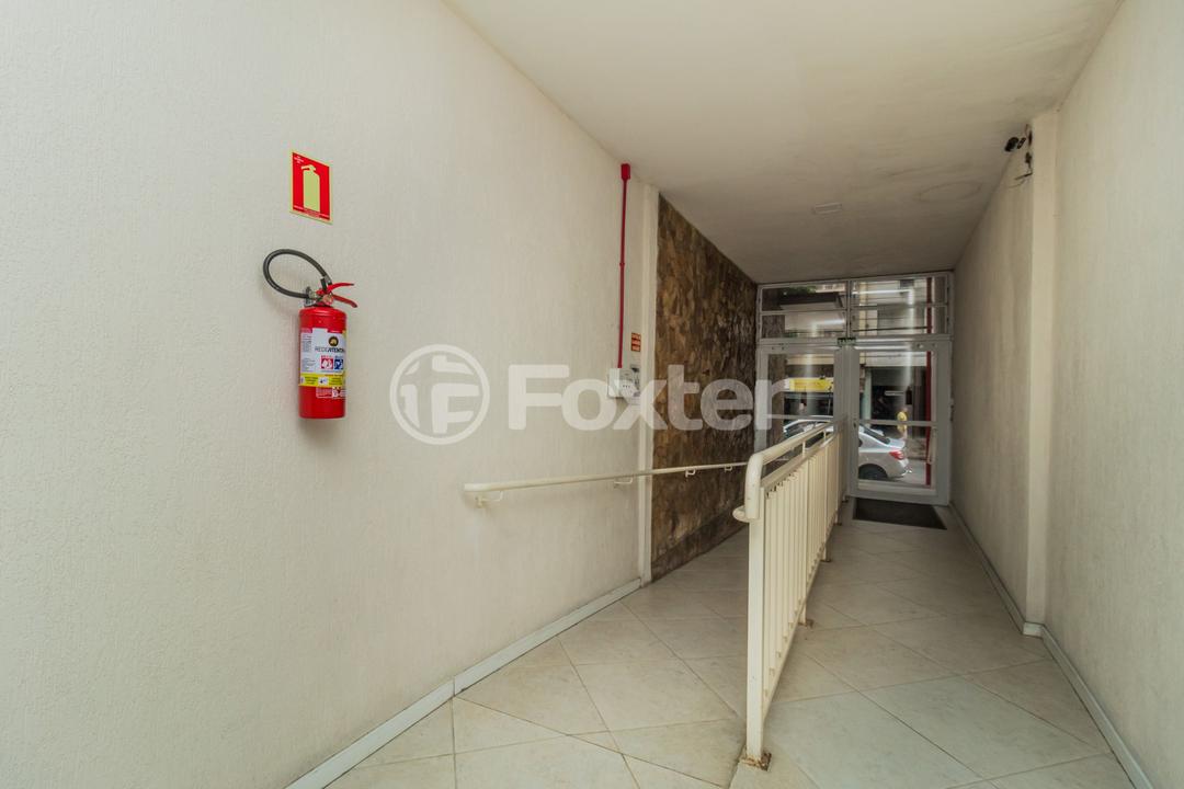 Apartamento à venda com 1 quarto, 28m² - Foto 32