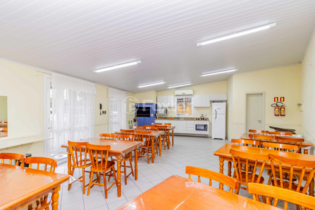 Apartamento à venda com 2 quartos, 55m² - Foto 35