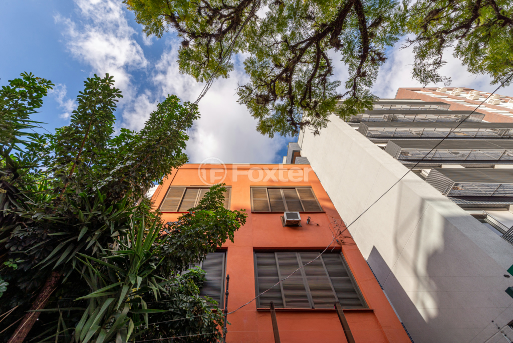 Casa à venda com 8 quartos, 450m² - Foto 27