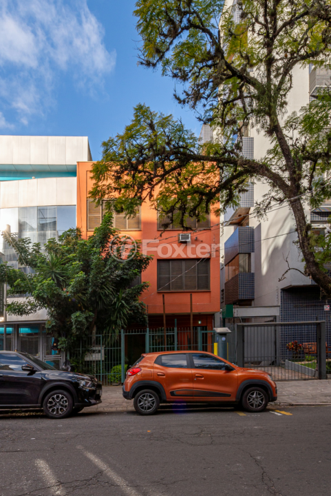 Casa à venda com 8 quartos, 450m² - Foto 26