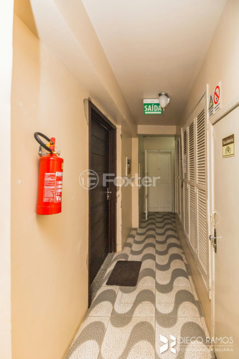 Apartamento à venda com 3 quartos, 77m² - Foto 36