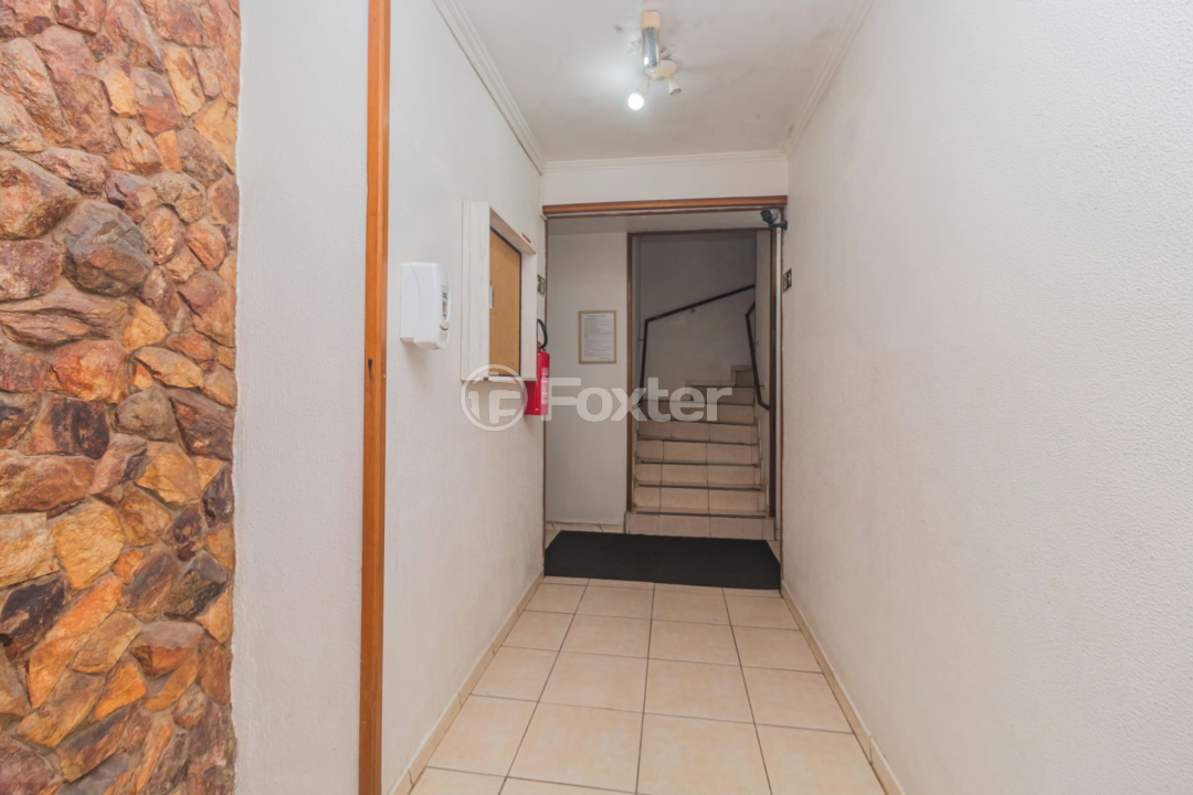 Apartamento à venda com 2 quartos, 69m² - Foto 46