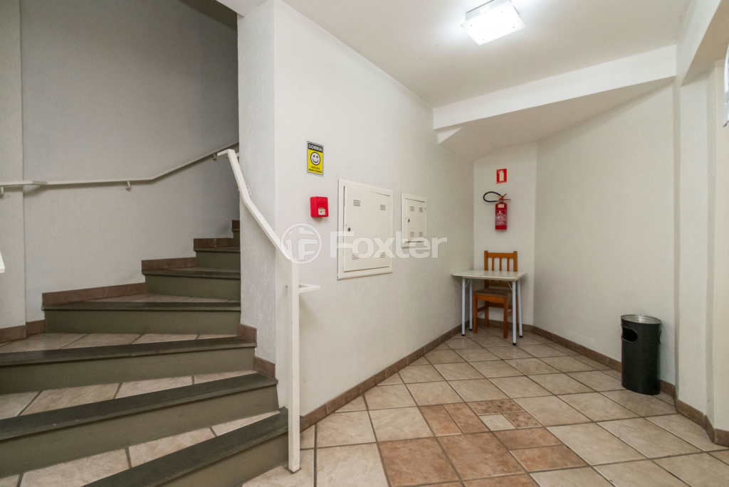 Apartamento à venda com 2 quartos, 55m² - Foto 37