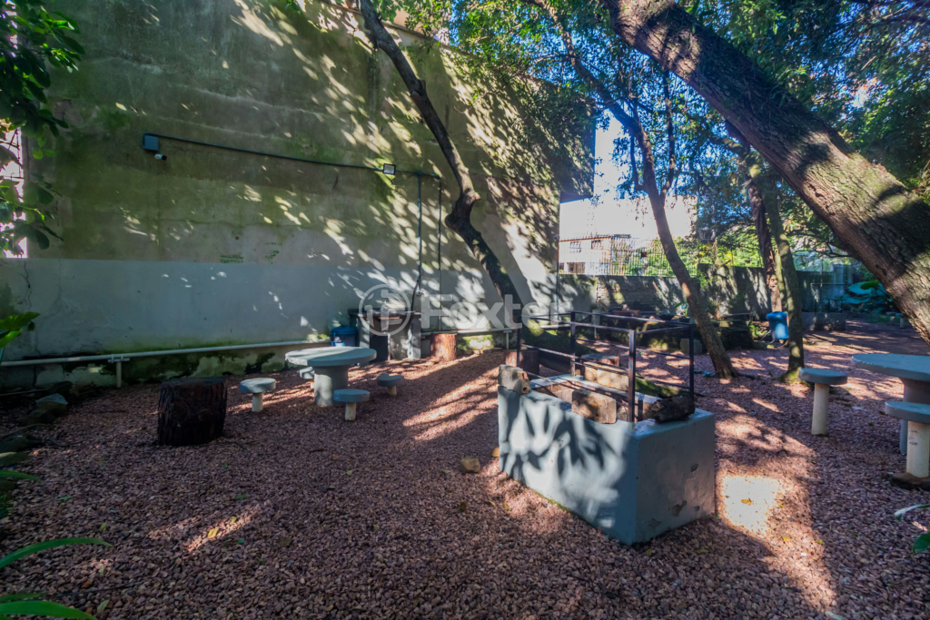 Apartamento à venda com 2 quartos, 76m² - Foto 30