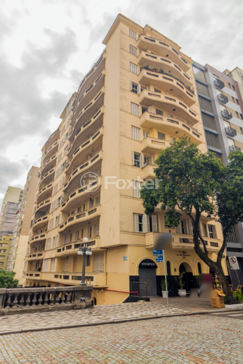 Apartamento à venda com 1 quarto, 53m² - Foto 18