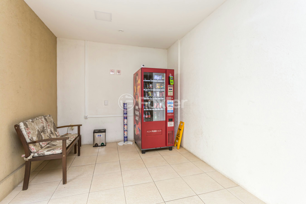 Apartamento à venda com 3 quartos, 74m² - Foto 57