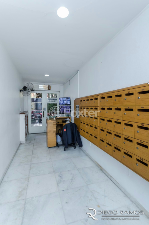 Apartamento à venda com 2 quartos, 75m² - Foto 28