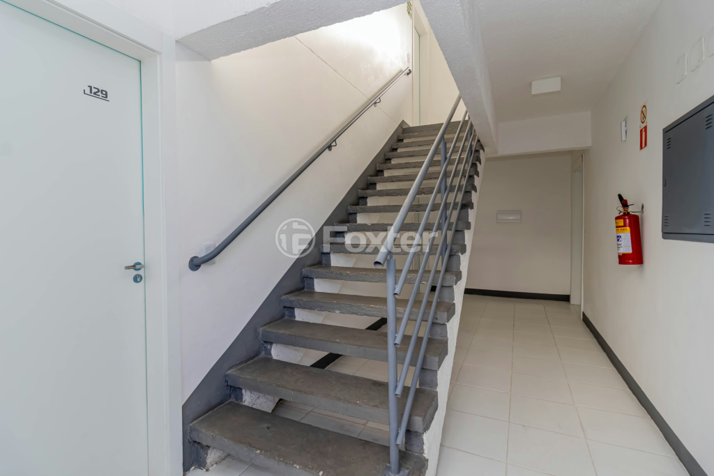 Apartamento à venda com 2 quartos, 40m² - Foto 28