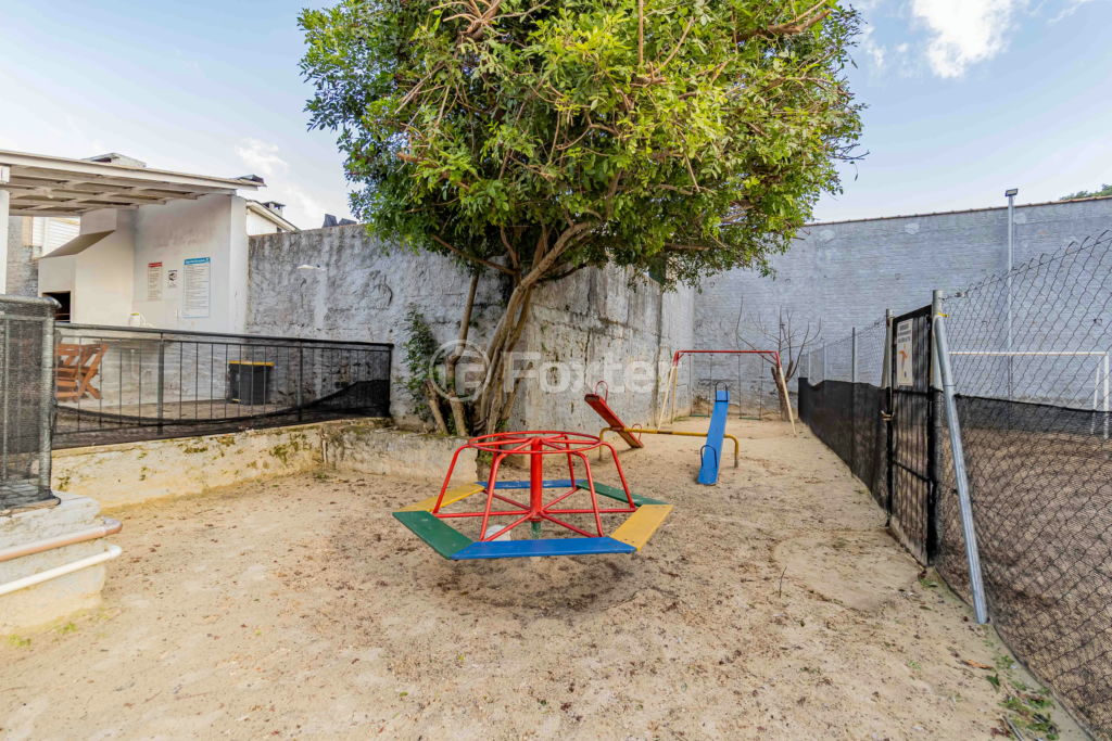 Apartamento à venda com 2 quartos, 40m² - Foto 31