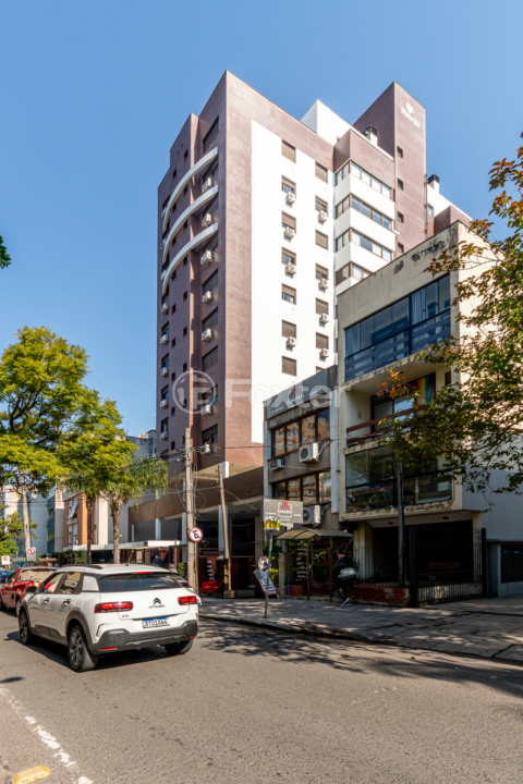 Apartamento à venda com 2 quartos, 70m² - Foto 30