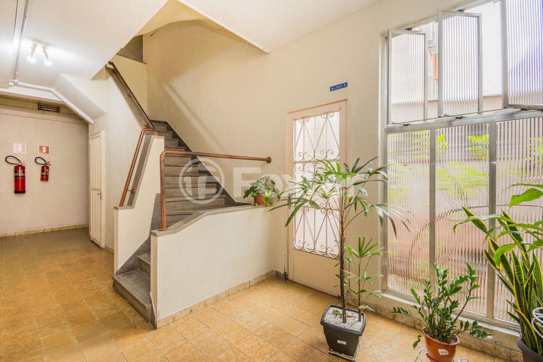 Apartamento à venda com 1 quarto, 37m² - Foto 20