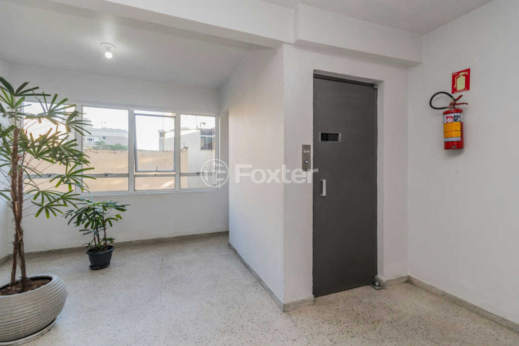 Apartamento à venda com 1 quarto, 30m² - Foto 27