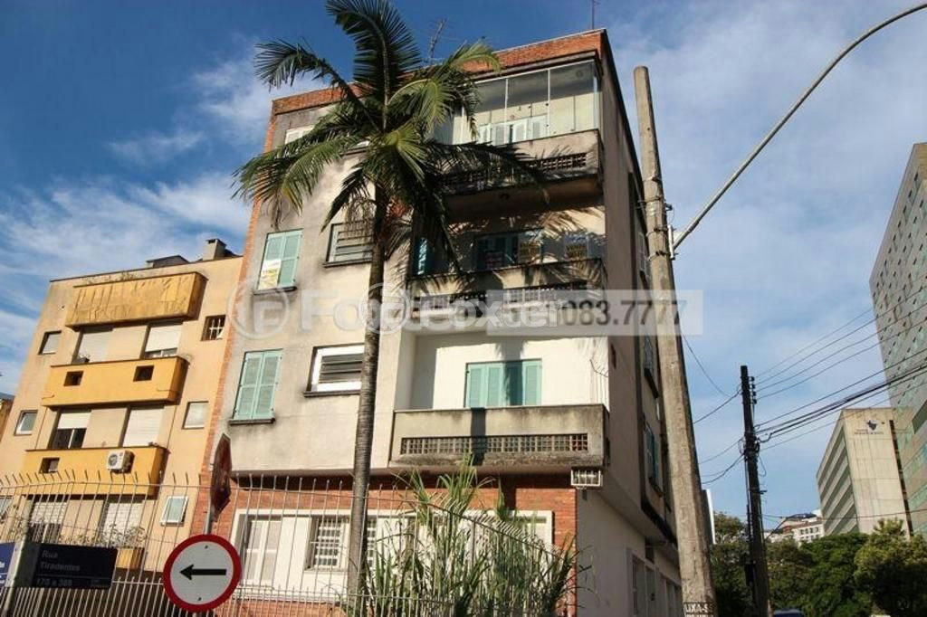 Apartamento à venda com 2 quartos, 72m² - Foto 38