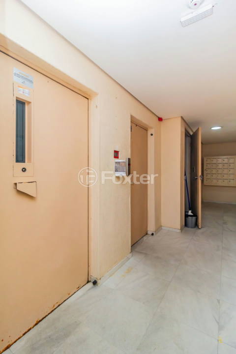 Apartamento à venda com 2 quartos, 72m² - Foto 33