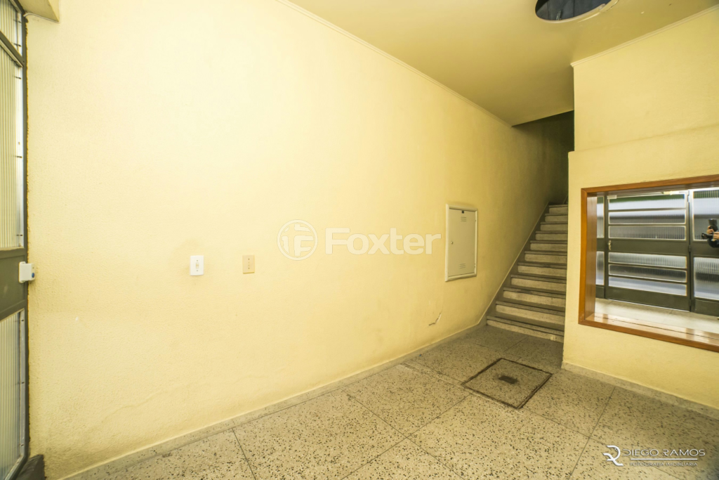 Apartamento à venda com 2 quartos, 68m² - Foto 32