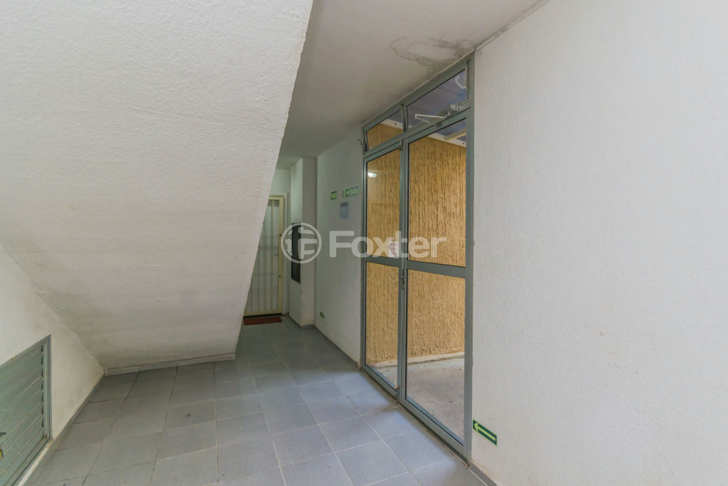 Apartamento à venda com 2 quartos, 40m² - Foto 22