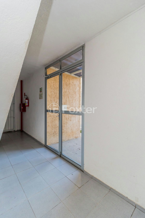 Apartamento à venda com 2 quartos, 40m² - Foto 24