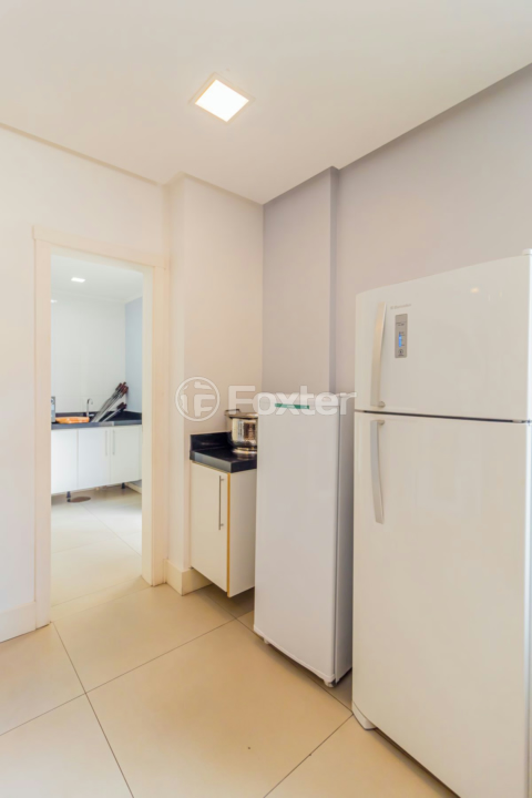 Apartamento à venda com 2 quartos, 64m² - Foto 52