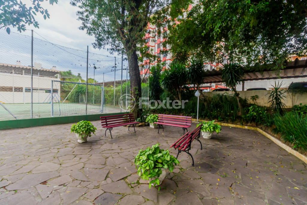 Apartamento à venda com 2 quartos, 70m² - Foto 37
