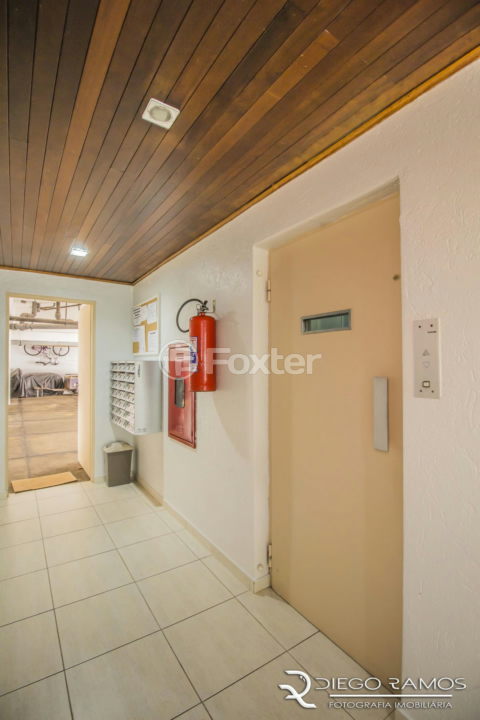 Apartamento à venda com 2 quartos, 70m² - Foto 19