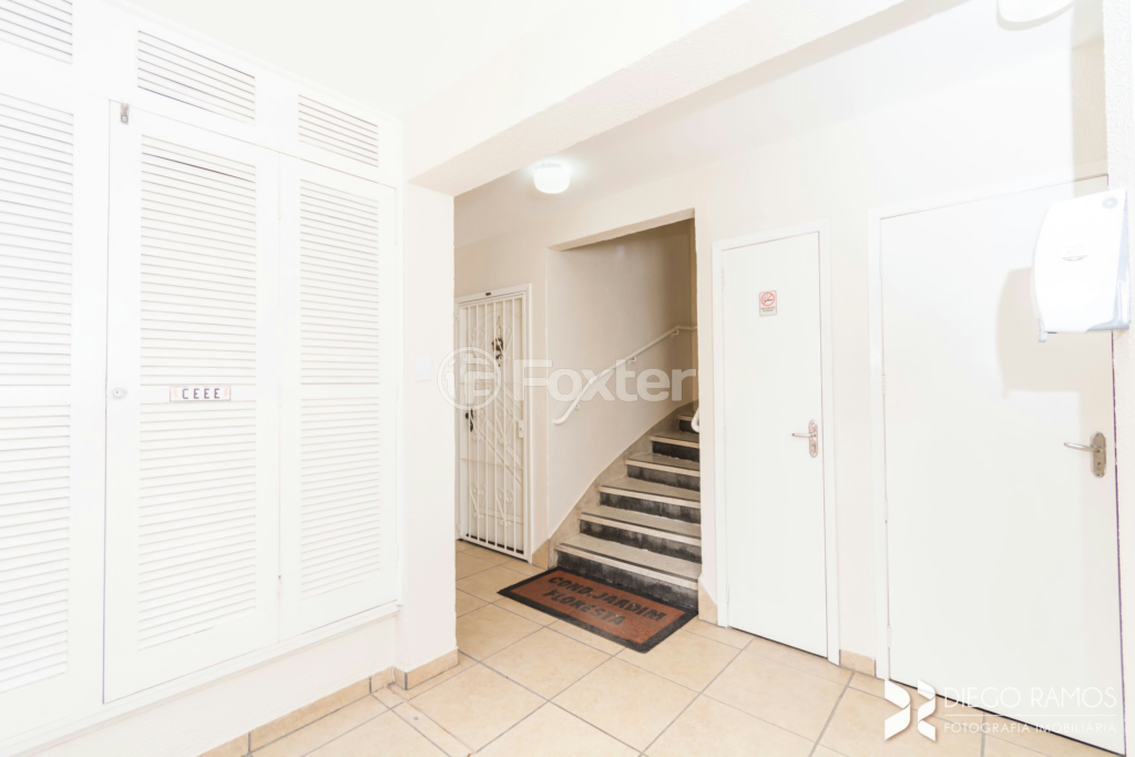 Apartamento à venda com 2 quartos, 60m² - Foto 19
