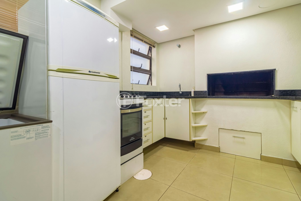 Apartamento à venda com 2 quartos, 75m² - Foto 30