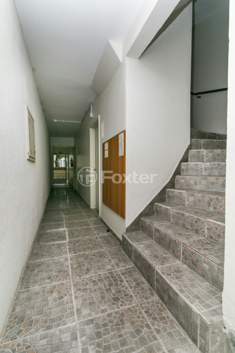 Apartamento à venda com 1 quarto, 42m² - Foto 19