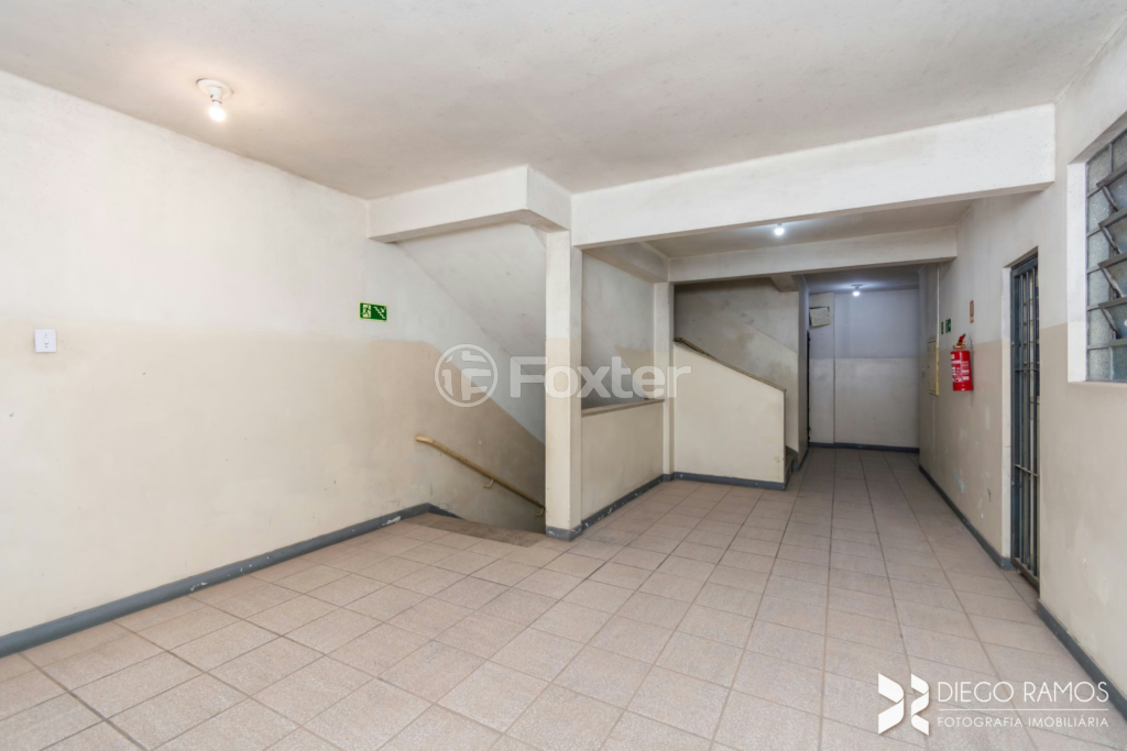 Apartamento à venda com 2 quartos, 87m² - Foto 2