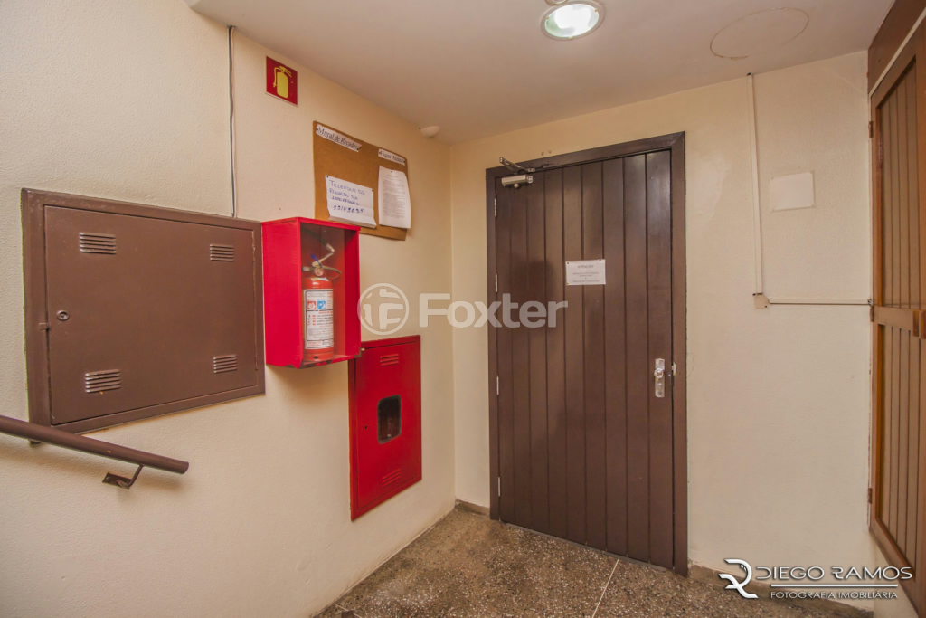 Apartamento à venda com 1 quarto, 47m² - Foto 18