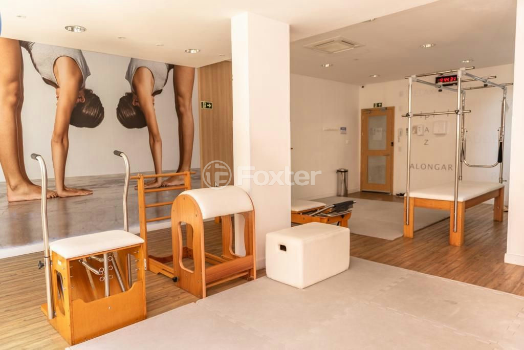 Apartamento à venda com 2 quartos, 68m² - Foto 52