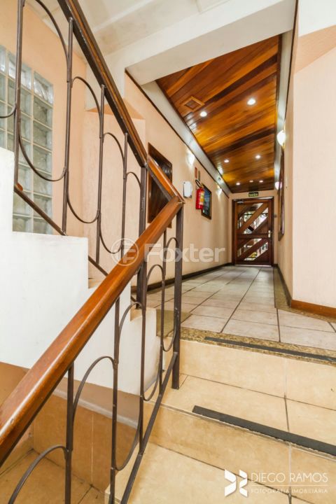Apartamento à venda com 2 quartos, 76m² - Foto 28