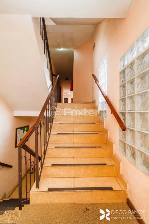 Apartamento à venda com 2 quartos, 76m² - Foto 29