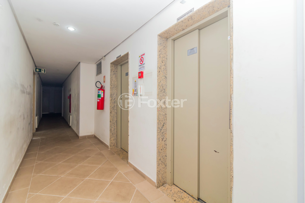Apartamento à venda com 2 quartos, 48m² - Foto 47