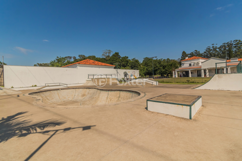 Casa de Condomínio à venda com 4 quartos, 273m² - Foto 31