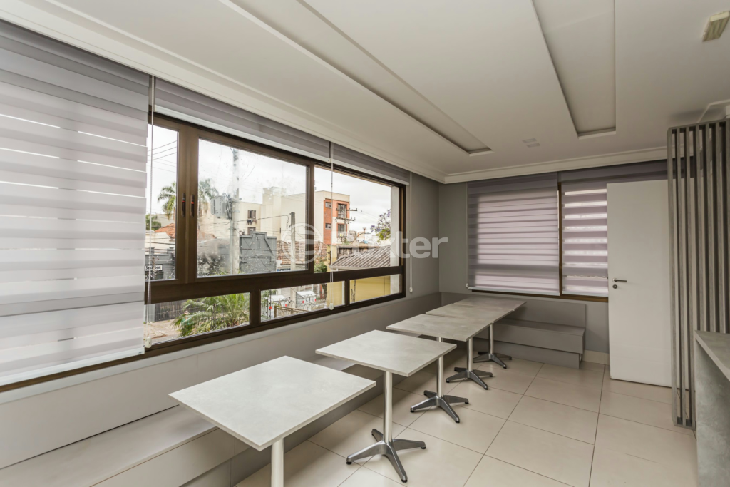 Apartamento à venda com 2 quartos, 64m² - Foto 21