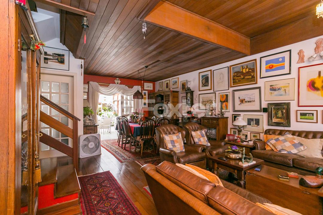 Casa de Condomínio à venda com 3 quartos, 224m² - Foto 4