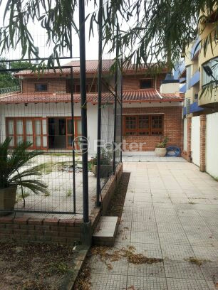 Casa à venda com 4 quartos, 380m² - Foto 22