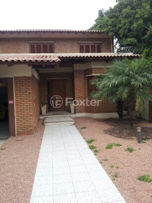 Casa à venda com 4 quartos, 380m² - Foto 2