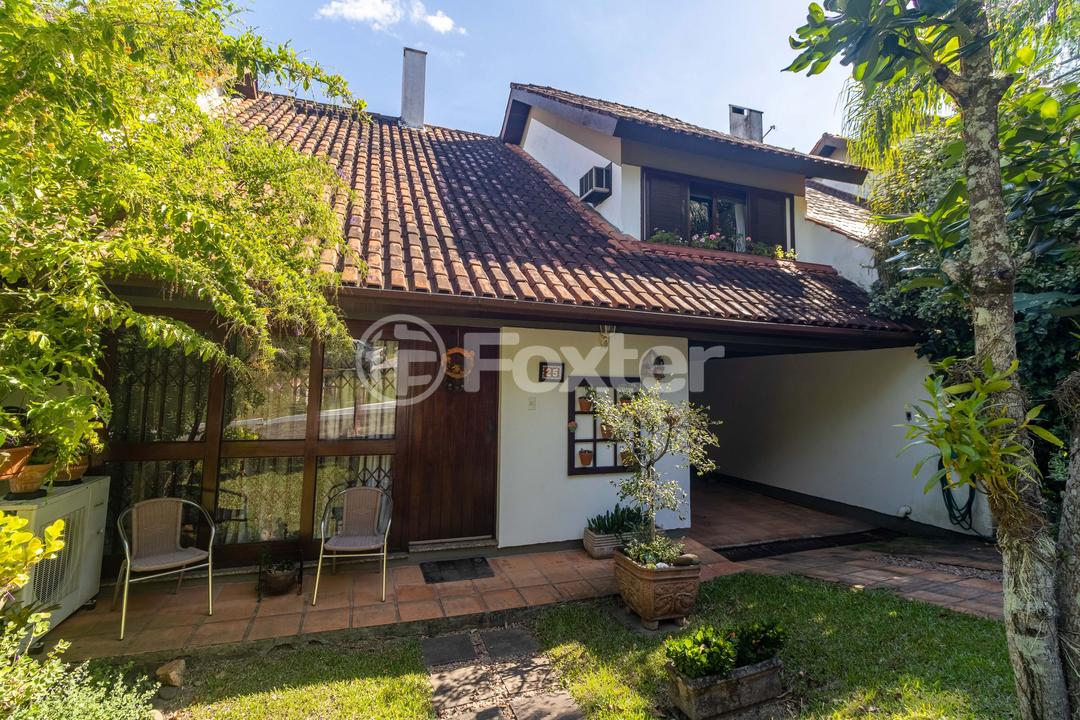 Casa à venda com 3 quartos, 220m² - Foto 1