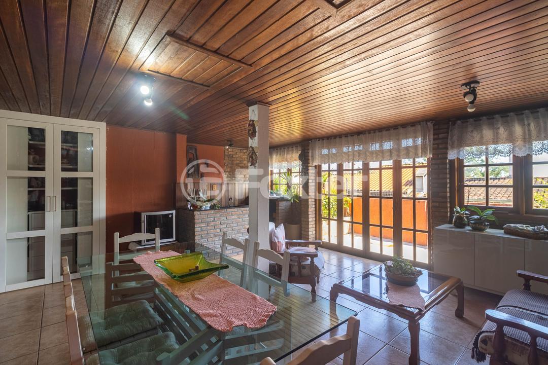 Casa à venda com 3 quartos, 220m² - Foto 5