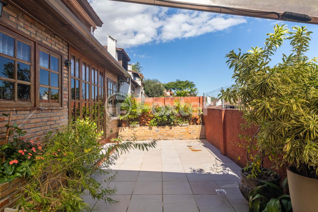 Casa à venda com 3 quartos, 220m² - Foto 23