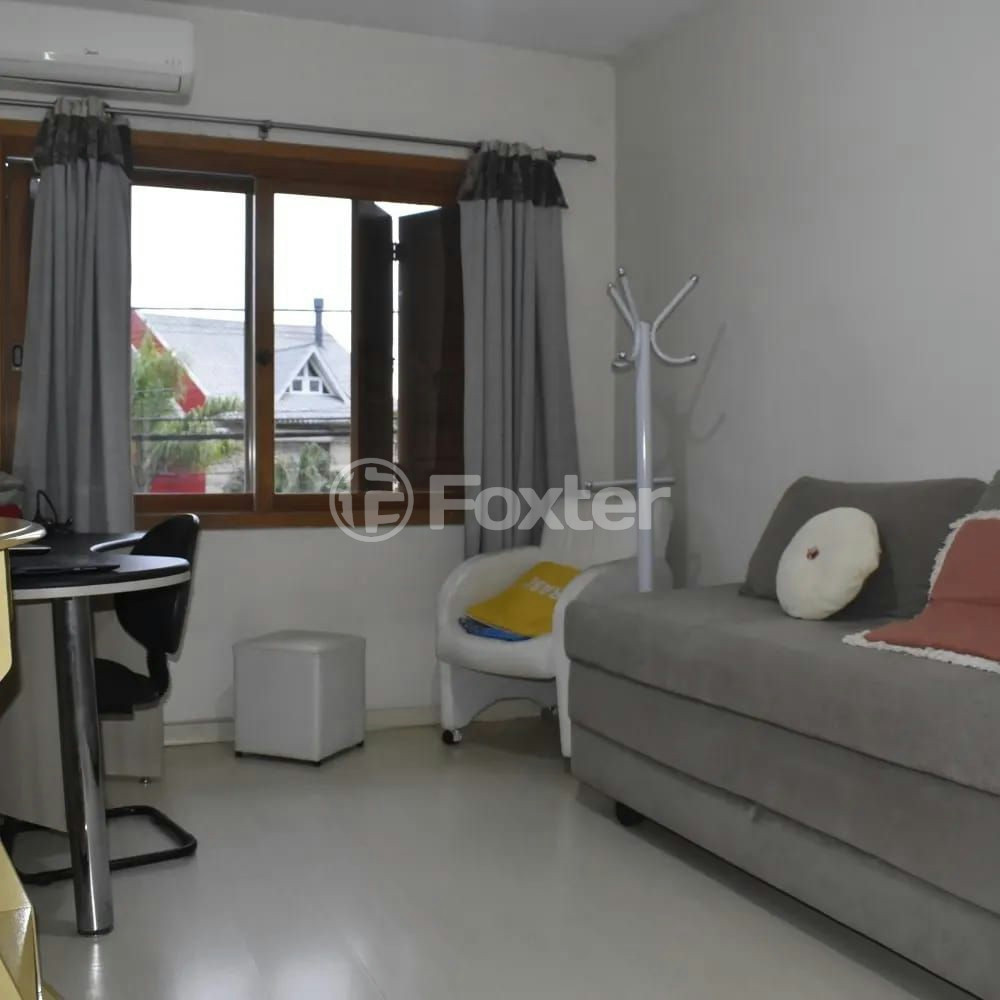 Casa à venda com 3 quartos, 182m² - Foto 4